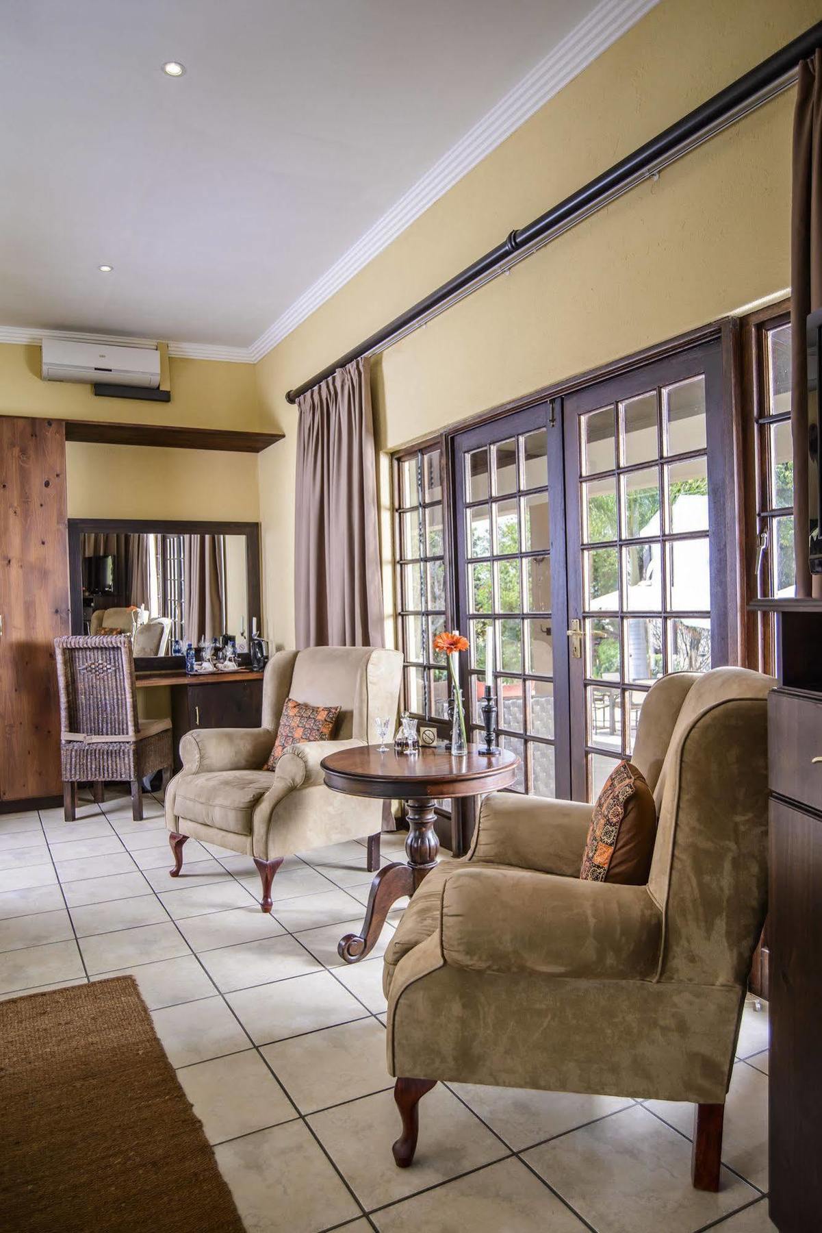 Abangane Guest Lodge Хейзивью Экстерьер фото